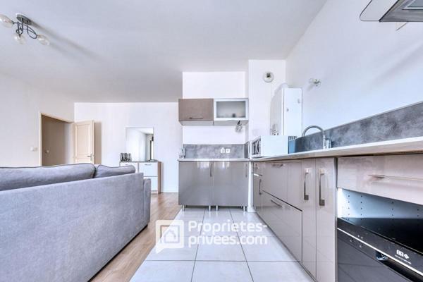 Appartement CLÉ EN MAIN - Hyper centre de LIMOURS