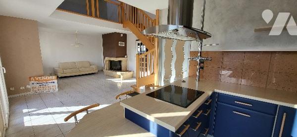 Appartement Duplex de type 6 quartier Bois de Doubs