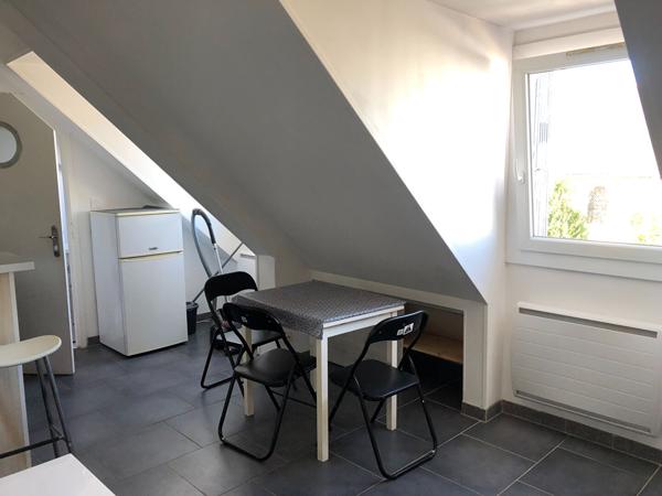 Appartement meublé à louer à Arradon centre de type T2 de 26.69 m², 33m² au sol