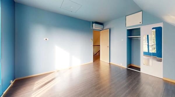 Maison 8 pièce(s) 236 m2