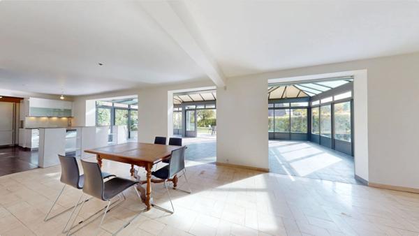 Maison 8 pièce(s) 236 m2