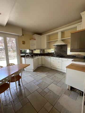 Propriete de 300 m²