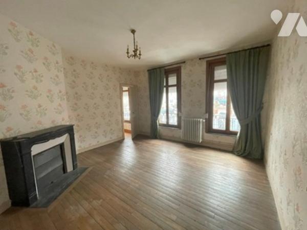 UNE MAISON A USAGE D'HABITATION