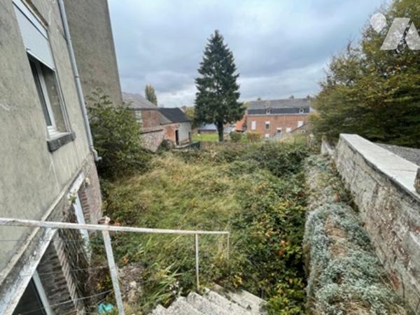 UNE MAISON A USAGE D'HABITATION