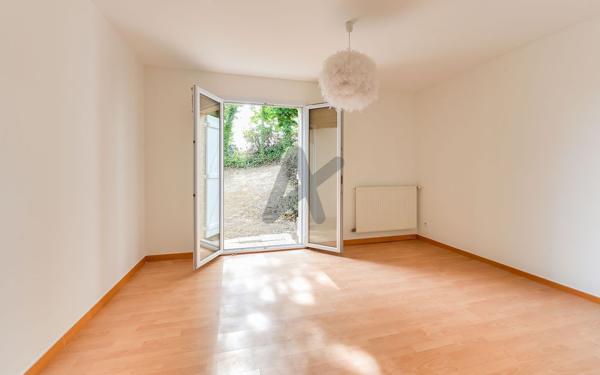 SAINT-CYR-AU-MONT-D’OR — 145 M² — TERRAIN 1 165 M² — 4 CHAMBRES – SUITE PARENTALE DE PLAIN-PIED– PISCINABLE
