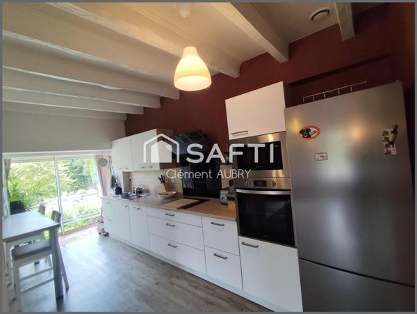 Découvrez cette charmante maison familiale avec beau terrain !