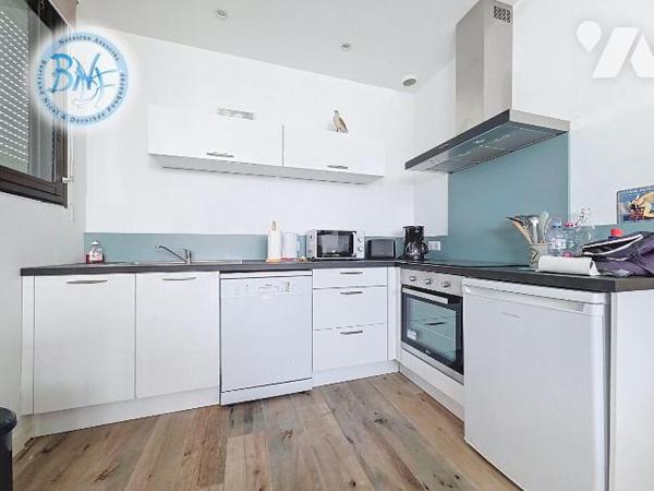 BÉNODET - PROCHE PLAGE

Maison d'habitation offrant de belles possibilités d'exploitation, id...