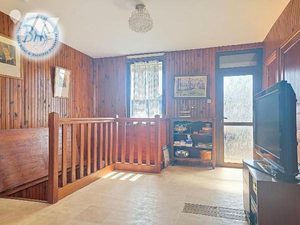 BÉNODET - PROCHE PLAGE

Maison d'habitation offrant de belles possibilités d'exploitation, id...