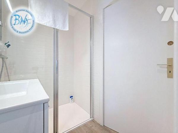 BÉNODET - PROCHE PLAGE

Maison d'habitation offrant de belles possibilités d'exploitation, id...