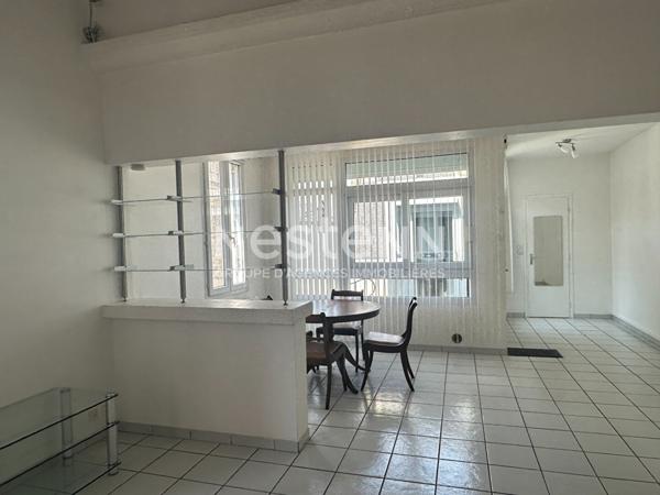 Hyper centre de Questembert avec ascenseur privatif 120 m² - T6