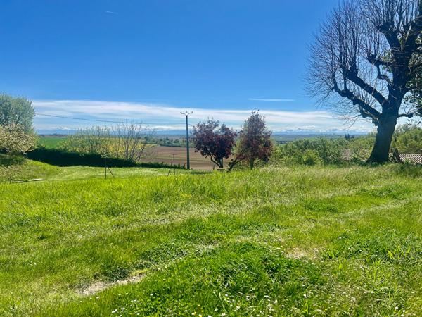 Terrain Baziege 630 m2 avec vue sur les Pyrénées