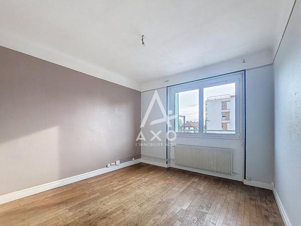 Dijon Drapeau T2 toute proximité TRAM