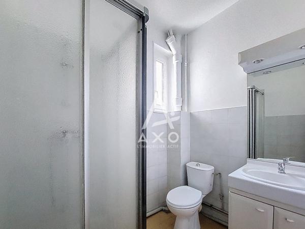 Dijon Drapeau T2 toute proximité TRAM