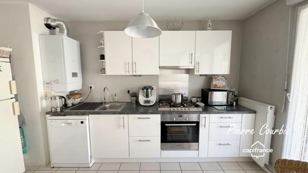 Appartement à vendre 3 pièces VENISSIEUX (69) avec BALCON ET GARAGE