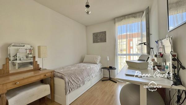 Appartement à vendre 3 pièces VENISSIEUX (69) avec BALCON ET GARAGE