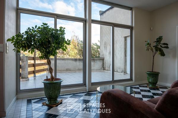 En Ardèche, une étonnante maison de ville indépendante.