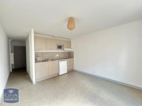 Appartement à louer 1 pièce 25.8m² Brive-la-Gaillarde (19100)