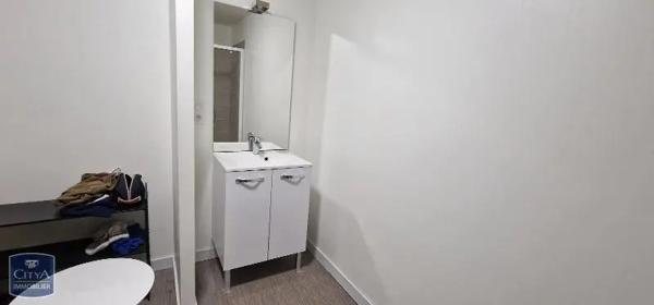 Appartement à louer 1 pièce 25.8m² Brive-la-Gaillarde (19100)