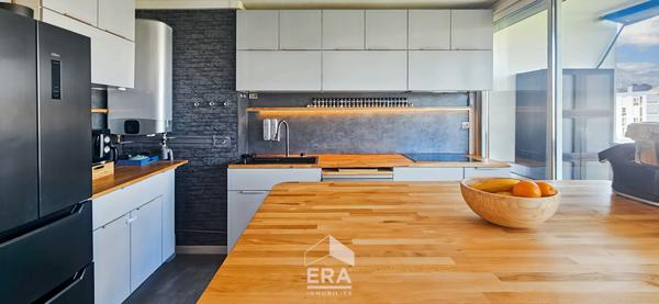 MERIGNAC CAPEYRON - Appartement 71m² 2/3 chambres + loggia  - vue dégagée - proche Tram