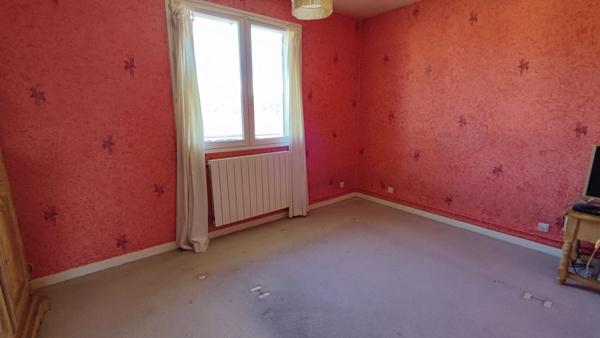 Au Cendre, maison 4 chambres avec bureau et garage