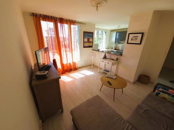 Appartement Nimes 2 pièce(s) 39.73 m2