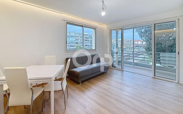 Appartement à vendre    1 pièce • 33 m2 Golfe Juan - Vallauris
