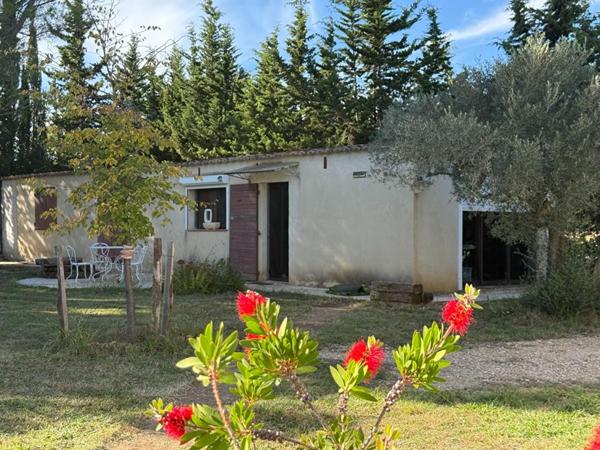 Maison Arles 7 pièce(s)  2 logements Terrain 23500m2, Hangar