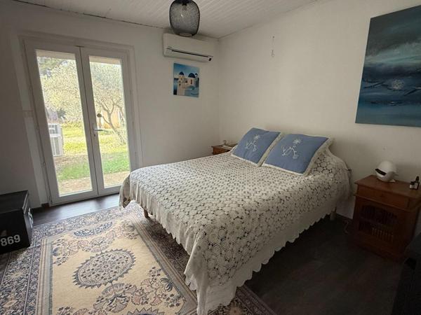 Maison Arles 7 pièce(s)  2 logements Terrain 23500m2, Hangar