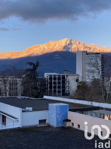 Appartement 5 pièces de 88 m² à Grenoble (38100)