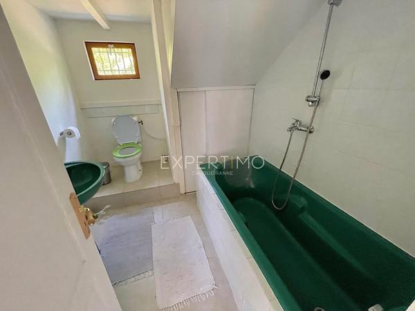 Carqueiranne (83320) Maison dans un écrin de verdure et proche des commodités