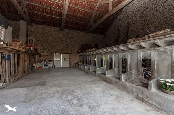 Maison à vendre |  Piégut-Pluviers |  5 pièces | 100 m²