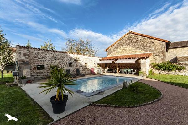 Maison à vendre |  Piégut-Pluviers |  5 pièces | 100 m²