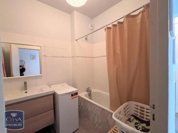 Appartement à louer 3 pièces 55.5m² Avignon (84000)