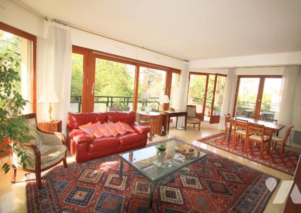 APPARTEMENT 4 PIÈCES – RÉSIDENCE RÉCENTE AVEC ASCENSEUR – BALCON / TERRASSE