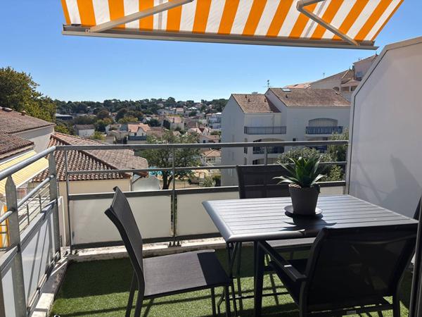 APPARTEMENT à VAUX SUR MER
