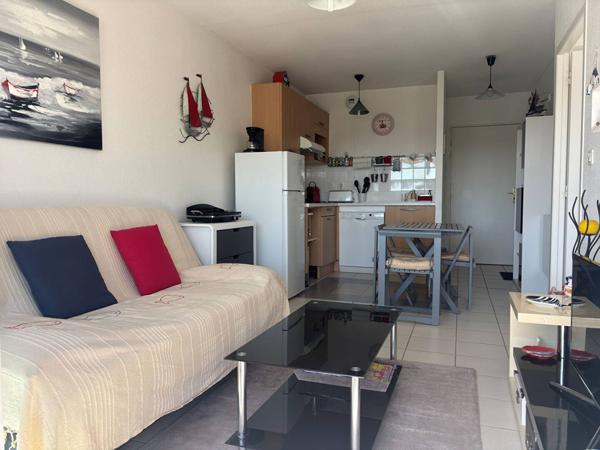 APPARTEMENT à VAUX SUR MER