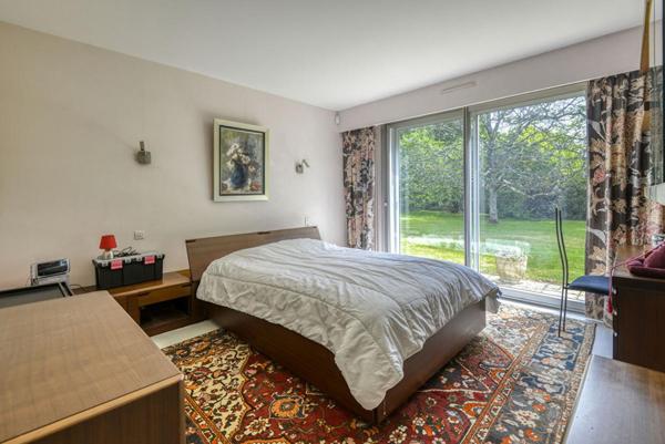 Maison Sautron 8 pièce(s) 260 m2  au coeur d'un parc arboré