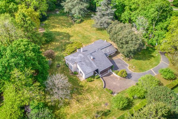 Maison Sautron 8 pièce(s) 260 m2  au coeur d'un parc arboré