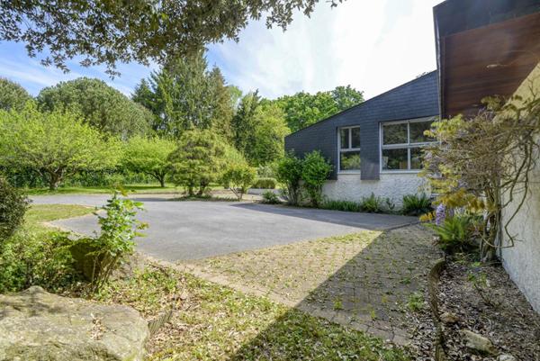 Maison Sautron 8 pièce(s) 260 m2  au coeur d'un parc arboré