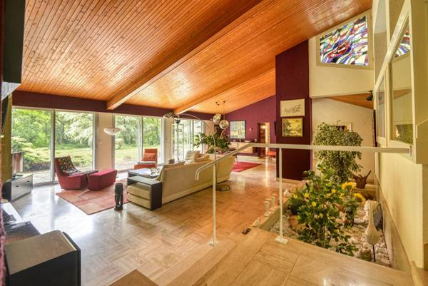 Maison Sautron 8 pièce(s) 260 m2  au coeur d'un parc arboré