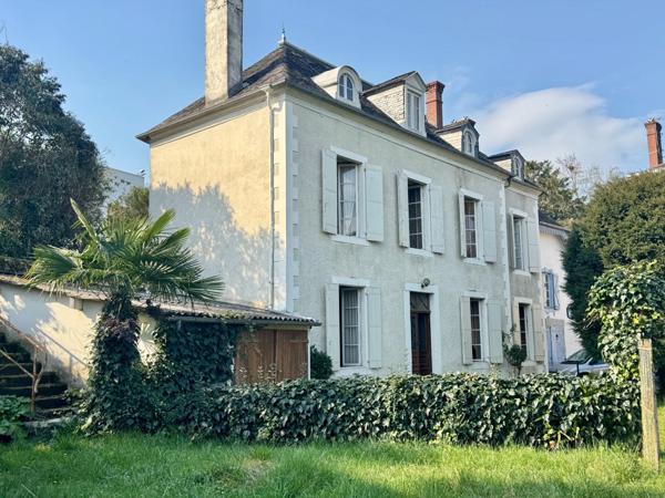 Maison de maître à fort potentiel !
