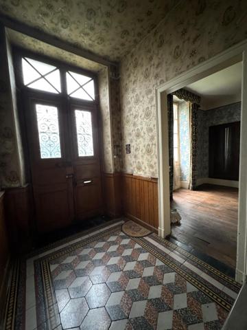 Maison de maître à fort potentiel !