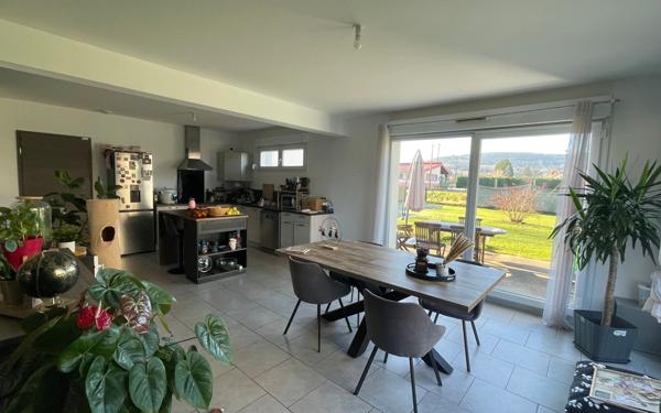 Maison à vendre    4 pièces •  Anould