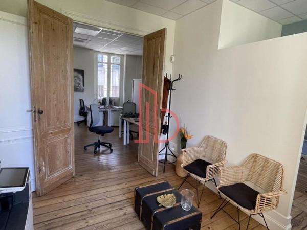Bureau de 130 m² à louer à Bordeaux Fondaudege