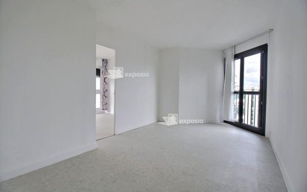 Appartement à vendre    3 pièces • 56,01 m2 Grigny