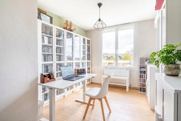 NEUVILLE SUR SAONE (69) -DUPLEX 123 m², 4 chambres, Dernier étage avec asc, Vue dégagée, DPE C