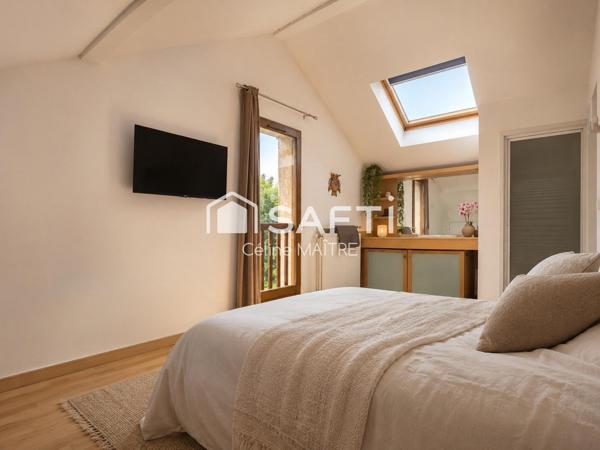 Maison individuelle - 5 chambres avec jardin de 704m²