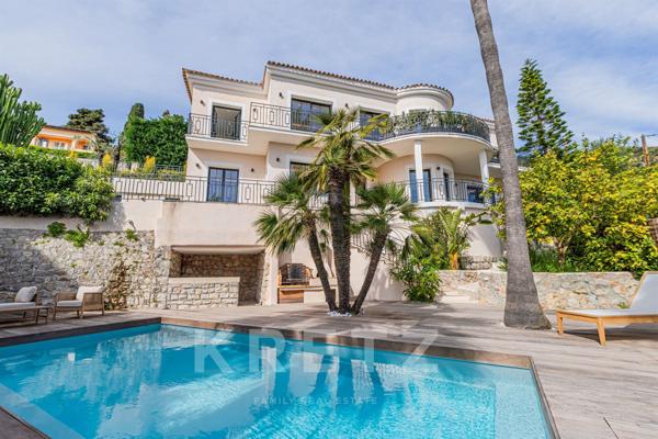 Roquebrune-Cap-Martin – Villa familiale dans un cadre privilégié