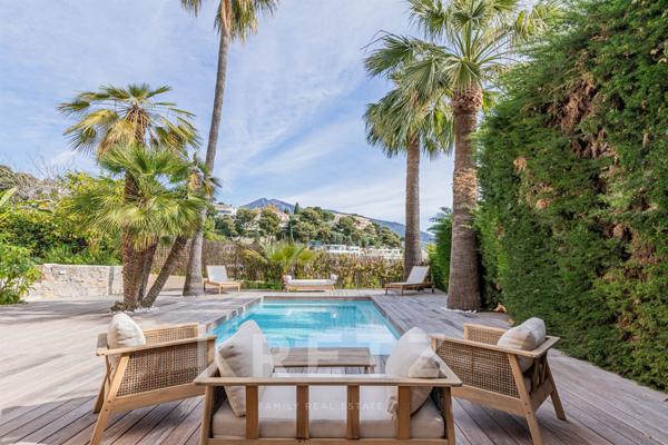 Roquebrune-Cap-Martin – Villa familiale dans un cadre privilégié