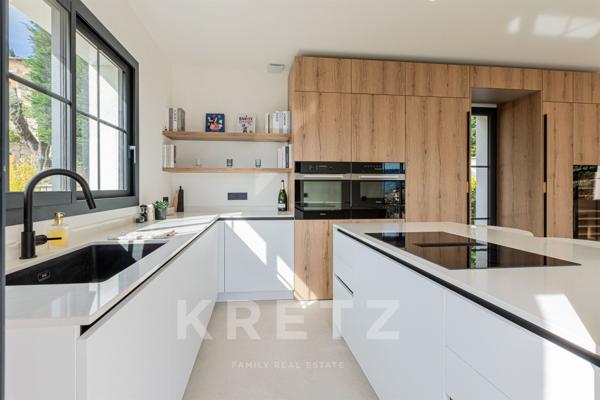 Roquebrune-Cap-Martin – Villa familiale dans un cadre privilégié